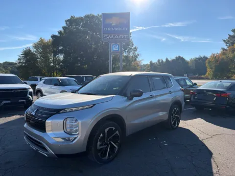 Another view of 2022 Mitsubishi Outlander SE for sale in Madison, NC at Smart Chevrolet