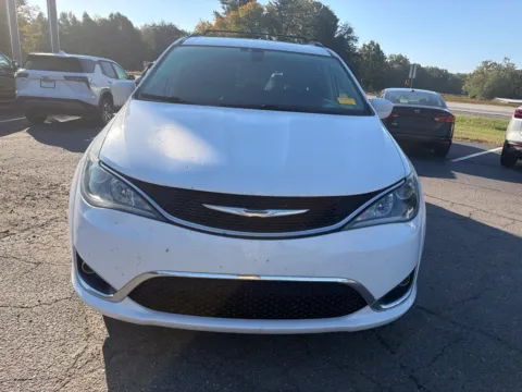 Photos of 2017 Chrysler Pacifica Touring L for sale in Madison, NC at Smart Chevrolet
