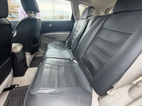More photos of 2013 Nissan Rogue S at Smart Chevrolet, NC