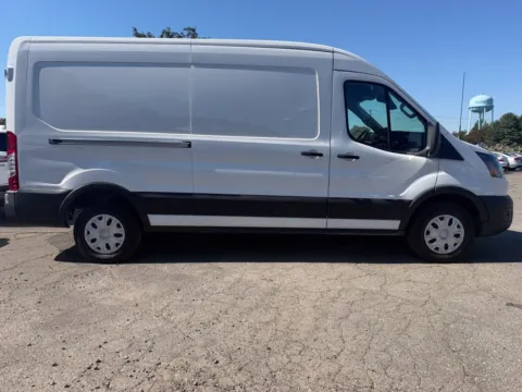 More photos of 2023 Ford E-Transit-350 at Smart Chevrolet, NC
