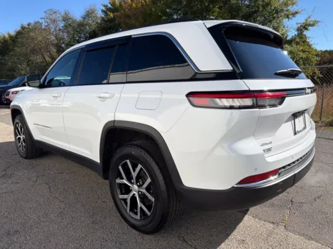 More photos of 2024 Jeep Grand Cherokee Limited at Smart Chevrolet, NC
