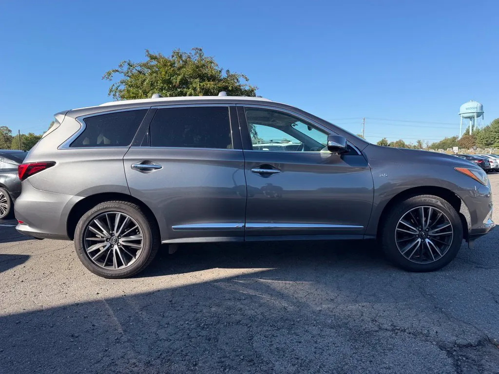2019 INFINITI QX60 LUXE