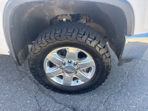 More photos of 2022 Chevrolet Silverado 2500 HD LTZ at Smart Chevrolet, NC