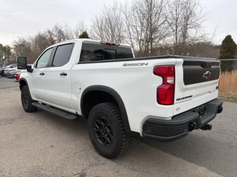 More photos of 2024 Chevrolet Silverado 1500 ZR2 at Smart Chevrolet, NC