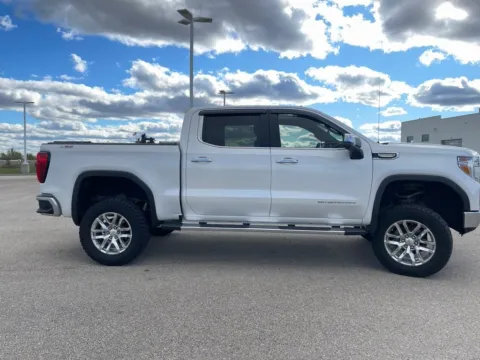 More photos of 2021 GMC Sierra 1500 SLT at Smart Chevrolet, NC