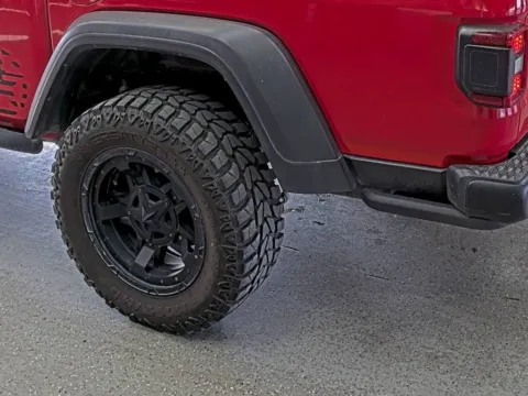 More photos of 2020 Jeep Gladiator Rubicon at Smart Chevrolet, NC