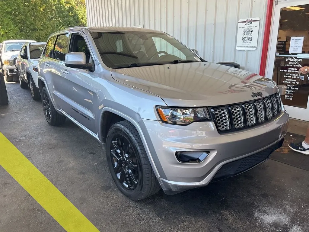 Silver 2020 Jeep Grand Cherokee Altitude for sale in Madison, NC