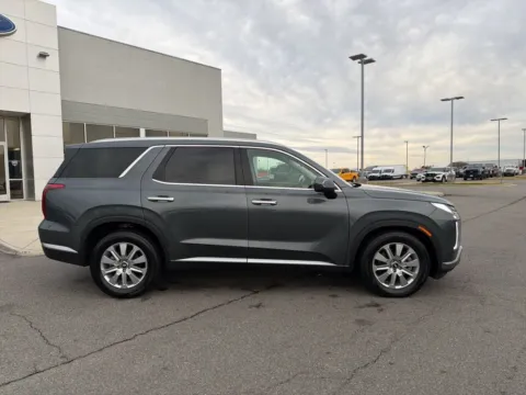 Photos of 2025 Hyundai Palisade SEL for sale in South Boston, VA at Smart Ford