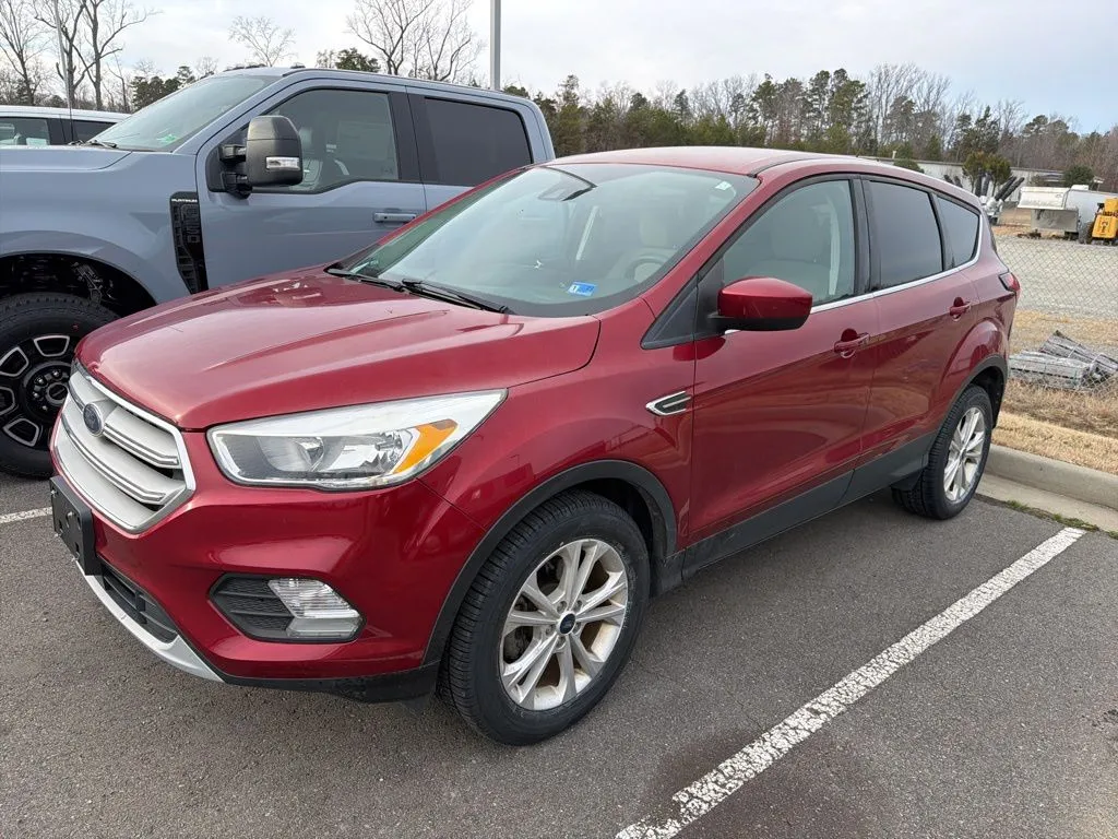 Red 2019 Ford Escape SE for sale in South Boston, VA
