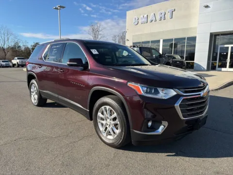 Photos of 2018 Chevrolet Traverse LT for sale in South Boston, VA at Smart Ford