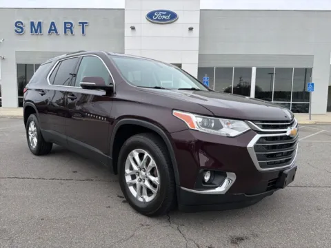 Black 2018 Chevrolet Traverse LT for sale in South Boston, VA