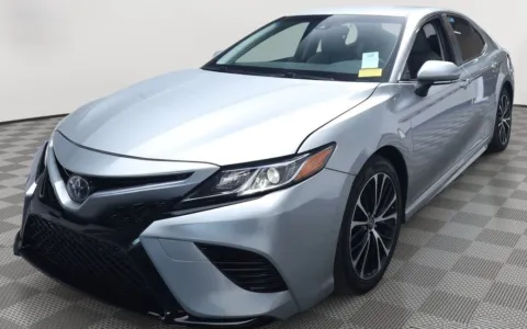 Photos of 2018 Toyota Camry SE for sale in South Boston, VA at Smart Ford