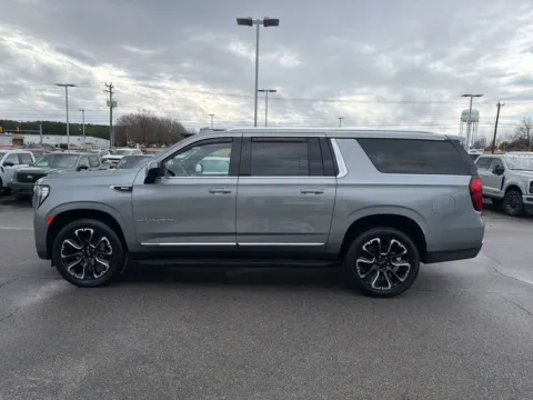 More photos of 2023 GMC Yukon XL SLT at Smart Ford, VA