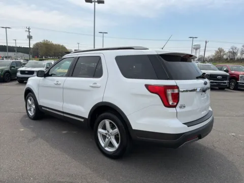 More photos of 2019 Ford Explorer XLT at Smart Ford, VA