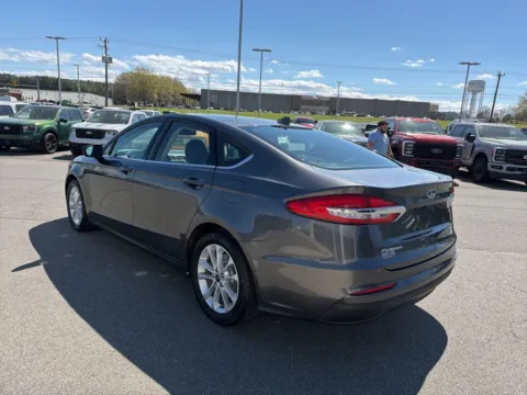More photos of 2020 Ford Fusion SE at Smart Ford, VA