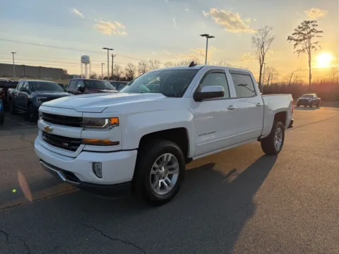 More photos of 2018 Chevrolet Silverado 1500 LT at Smart Ford, VA