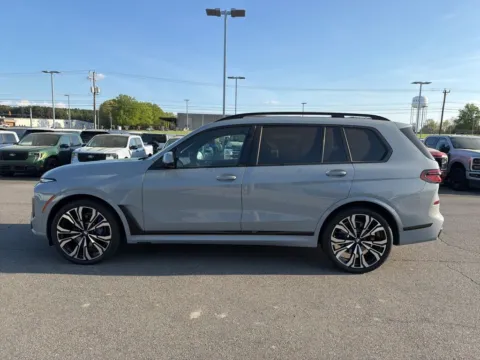More photos of 2025 BMW X7 xDrive40i at Smart Ford, VA