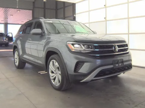 Photos of 2022 Volkswagen Atlas 2.0T SE w/Technology for sale in South Boston, VA at Smart Ford