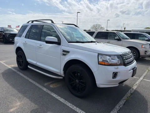 More photos of 2014 Land Rover LR2 at Smart Ford, VA