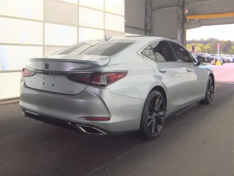 More photos of 2022 Lexus ES 350 F Sport at Smart Ford, VA