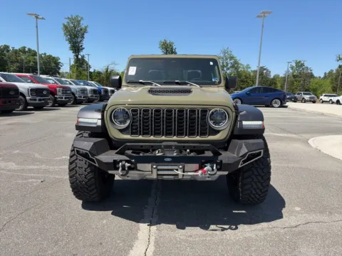 More photos of 2026 Jeep Gladiator Mojave at Smart Ford, VA