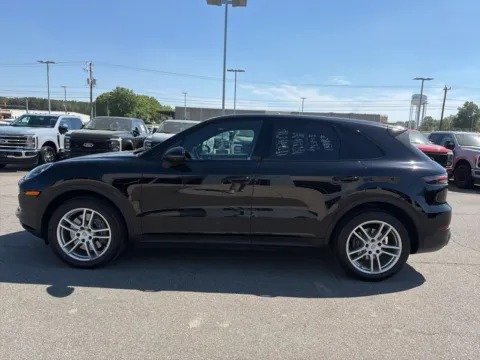More photos of 2021 Porsche Cayenne at Smart Ford, VA