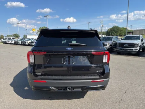 More photos of 2025 Ford Explorer ST-Line at Smart Ford, VA