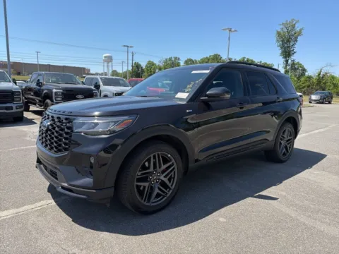 More photos of 2025 Ford Explorer ST-Line at Smart Ford, VA