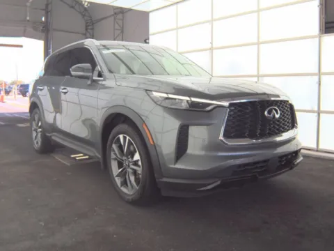 More photos of 2023 INFINITI QX60 LUXE at Smart Ford, VA