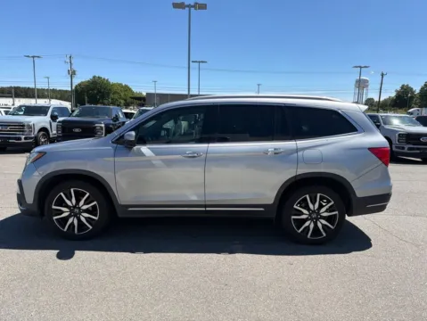 More photos of 2019 Honda Pilot Elite at Smart Ford, VA