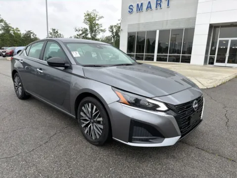 Photos of 2025 Nissan Altima 2.5 SV for sale in South Boston, VA at Smart Ford