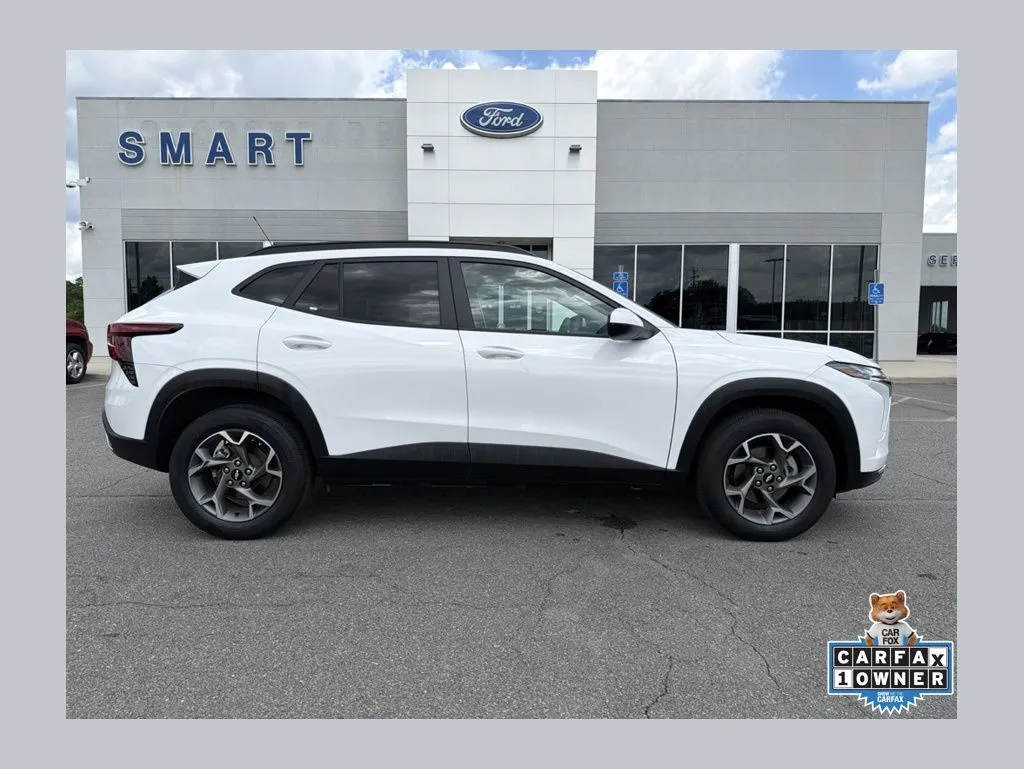 White 2025 Chevrolet Trax LT for sale in South Boston, VA
