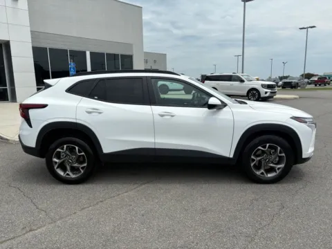 Photos of 2025 Chevrolet Trax LT for sale in South Boston, VA at Smart Ford