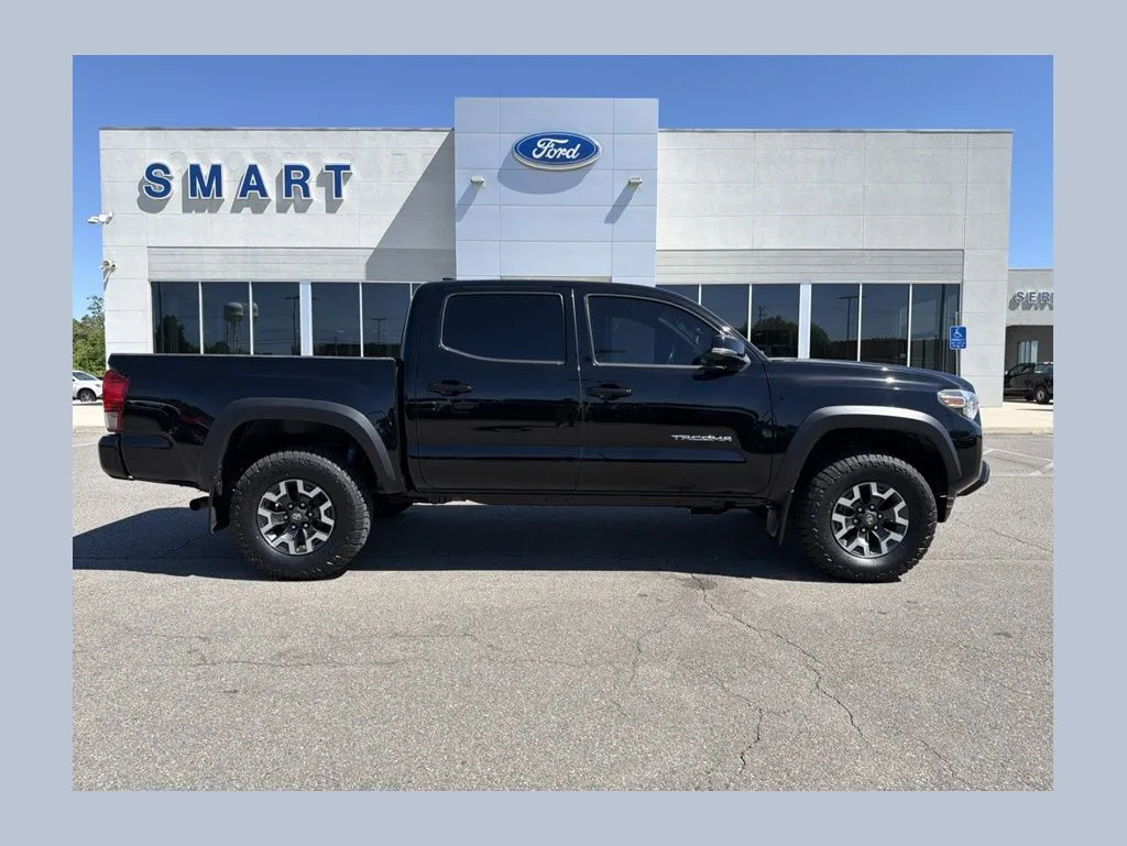 Black 2017 Toyota Tacoma TRD Off-Road for sale in South Boston, VA