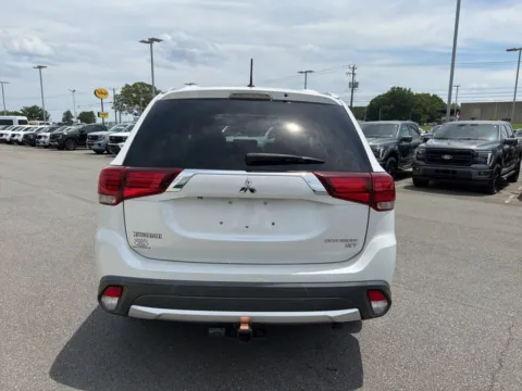 More photos of 2016 Mitsubishi Outlander GT at Smart Ford, VA