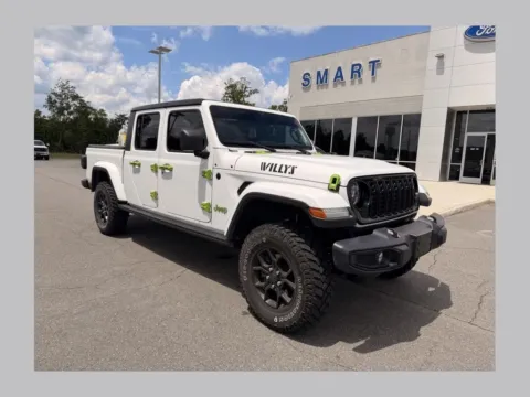 White 2024 Jeep Gladiator Willys for sale in South Boston, VA
