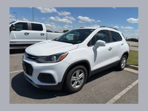White 2020 Chevrolet Trax LT for sale in South Boston, VA