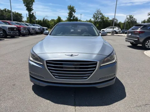More photos of 2017 Genesis G80 3.8 at Smart Ford, VA