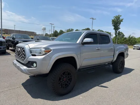 More photos of 2020 Toyota Tacoma TRD Sport at Smart Ford, VA