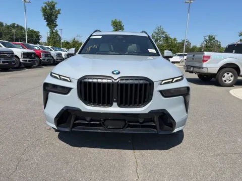 More photos of 2023 BMW X7 xDrive40i at Smart Ford, VA