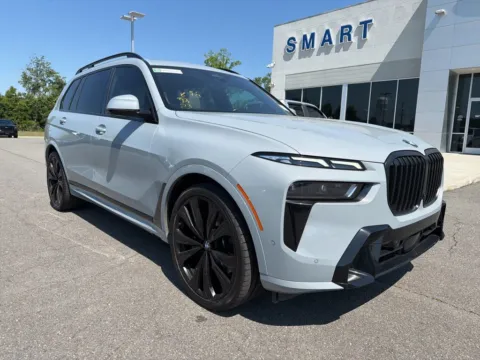 Photos of 2023 BMW X7 xDrive40i for sale in South Boston, VA at Smart Ford