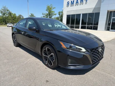 Photos of 2023 Nissan Altima 2.5 SR for sale in South Boston, VA at Smart Ford