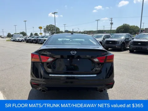 More photos of 2023 Nissan Altima 2.5 SR at Smart Ford, VA