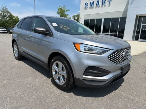 Photos of 2023 Ford Edge SE for sale in South Boston, VA at Smart Ford