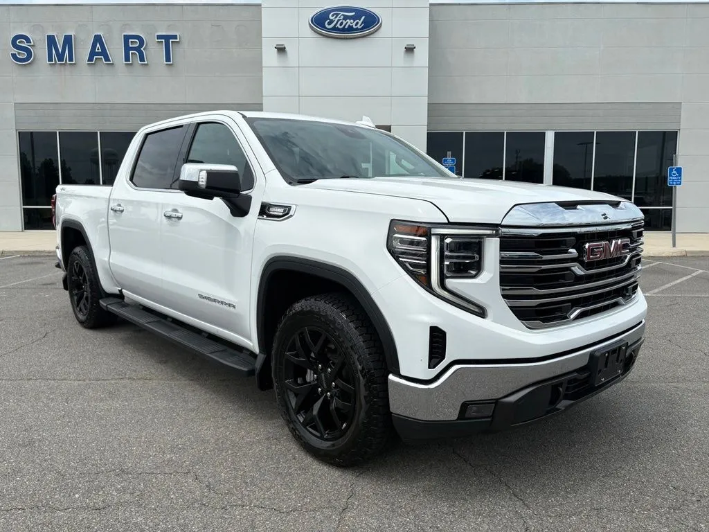 White 2023 GMC Sierra 1500 SLT for sale in South Boston, VA