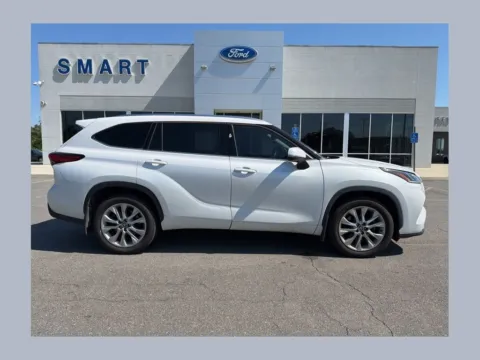 Unknown 2022 Toyota Highlander Limited for sale in South Boston, VA