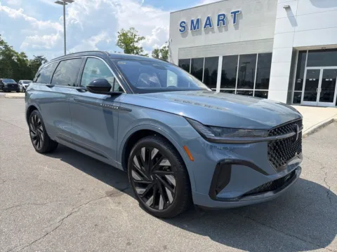 Photos of 2025 Lincoln Nautilus Black Label for sale in South Boston, VA at Smart Ford