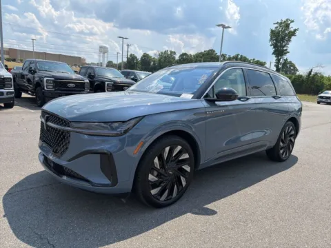 More photos of 2025 Lincoln Nautilus Black Label at Smart Ford, VA