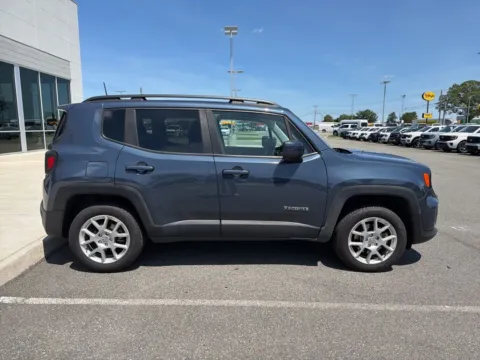 More photos of 2021 Jeep Renegade Latitude at Smart Ford, VA