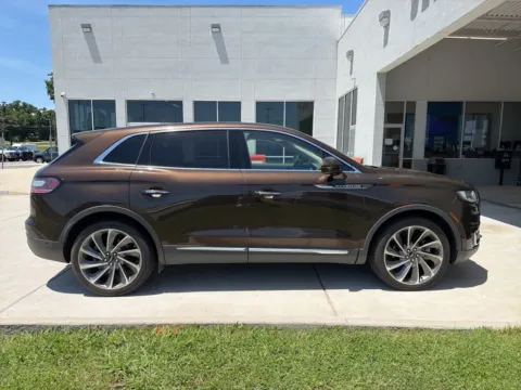 More photos of 2020 Lincoln Nautilus Reserve at Smart Ford, VA